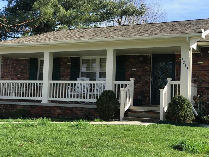 1247 Lovell View Dr, Knoxville, TN 37932