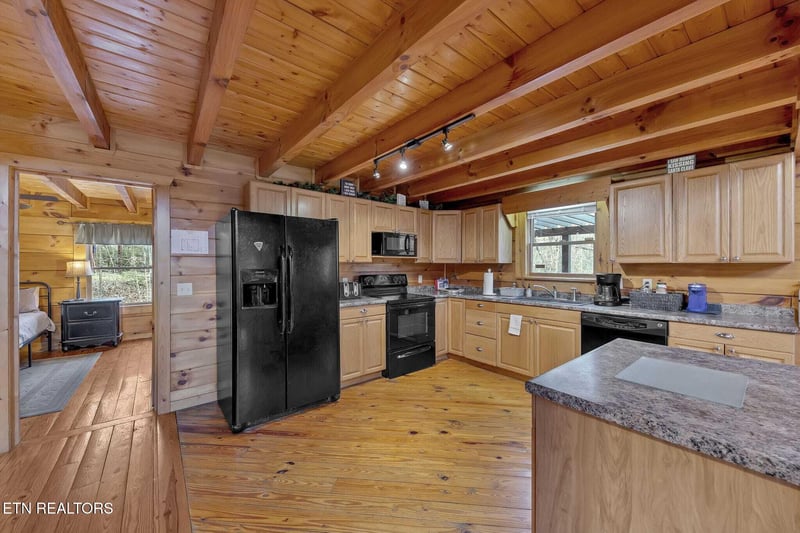 1247 Secona Way, Sevierville, TN 37876