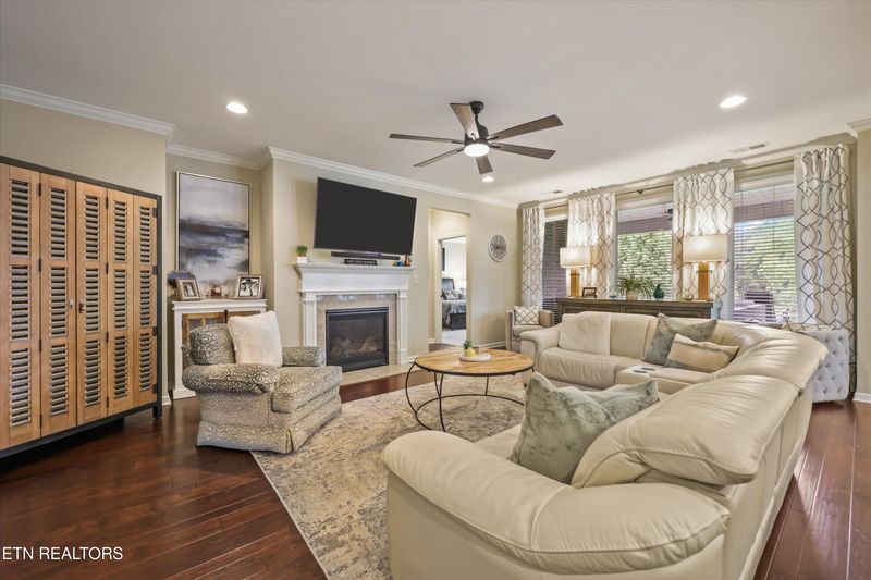 1248 Loggerhead Ln, Knoxville, TN 37932