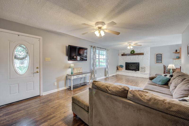 125 Aspen Ln, Oak Ridge, TN 37830