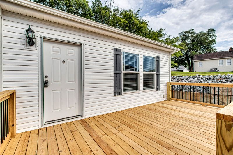125 Baker St, Athens, TN 37303