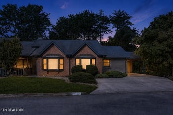 125 Blue Ridge Ct, Oak Ridge, TN 37830