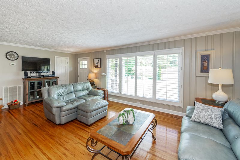 125 Bowsprit Ln, Kingston, TN 37763
