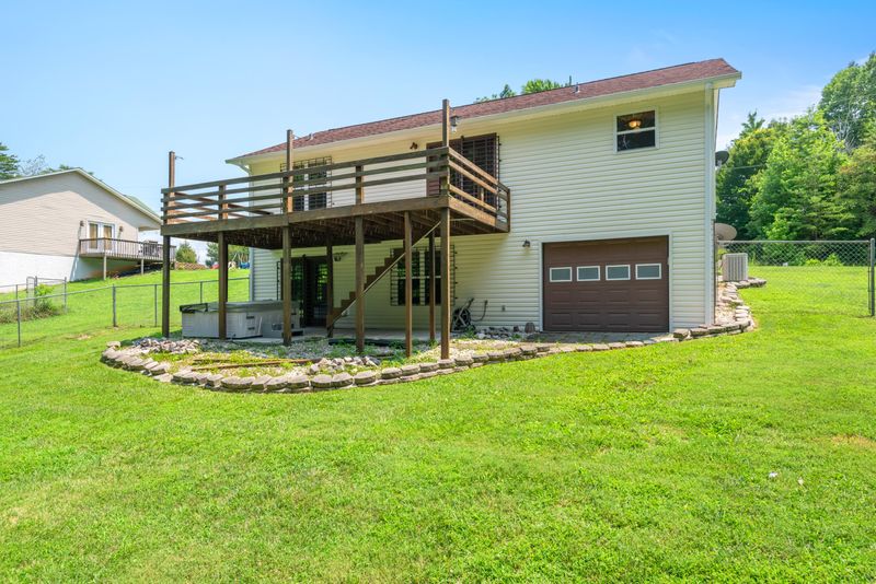 125 Brandy Hill Ln, Madisonville, TN 37354