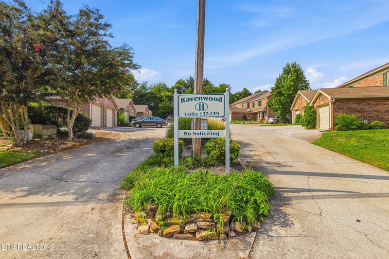 125 Durwood Rd #G, Knoxville, TN 37922