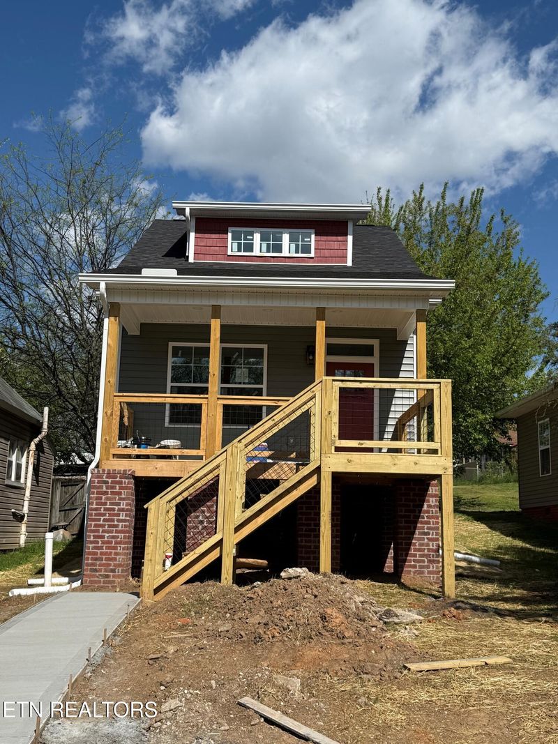 125 E Oldham Ave, Knoxville, TN 37917