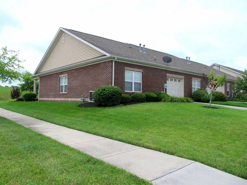 125 Hatleyberry St, Oak Ridge, TN 37830