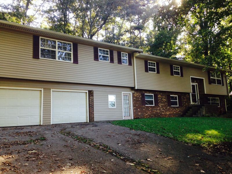 125 Indian Ln, Harriman, TN 37748