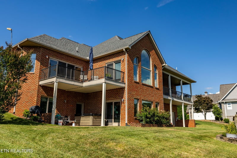 125 Indian Shadows Dr, Maryville, TN 37801
