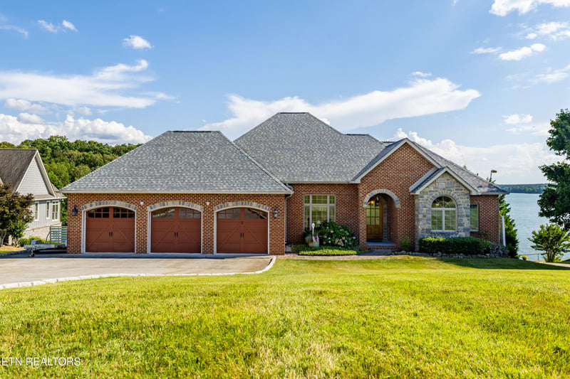 125 Indian Shadows Dr, Maryville, TN 37801