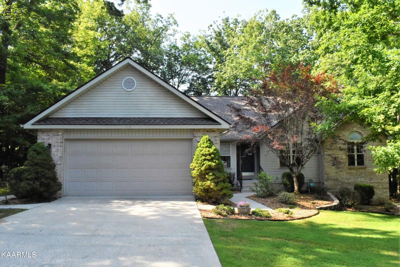 125 Markham Ln, Fairfield Glade, TN 38558