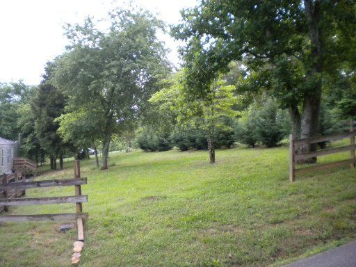 125 Oak Grv, Loudon, TN 37774