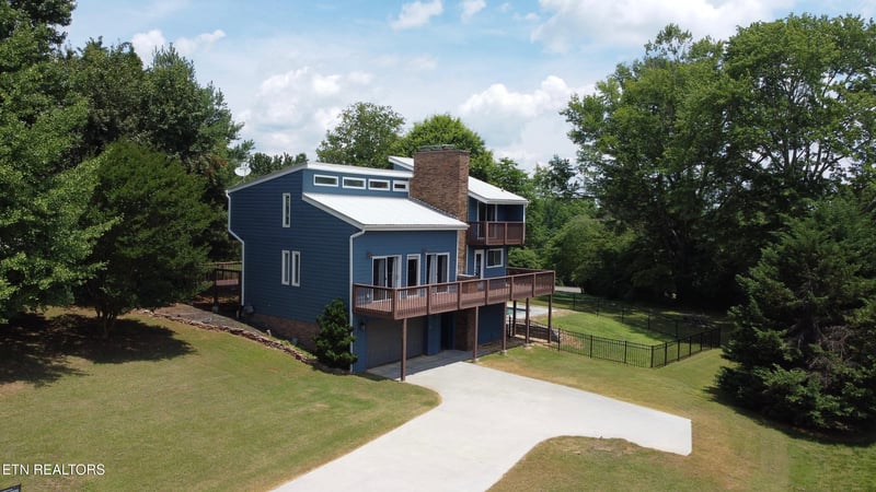 125 Orchard Crest Cir, Clinton, TN 37716