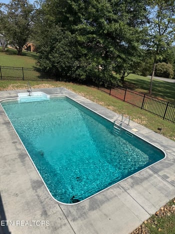 125 Orchard Crest Cir, Clinton, TN 37716