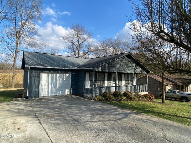 125 Pheasant Rd, Clinton, TN 37716