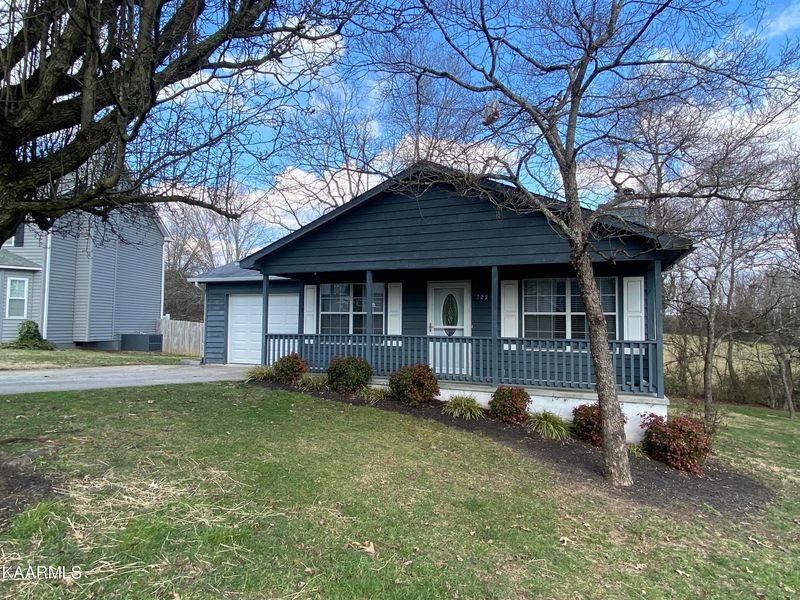 125 Pheasant Rd, Clinton, TN 37716