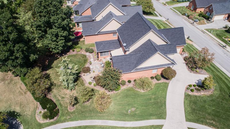 125 Valleyview Dr, Lenoir City, TN 37772
