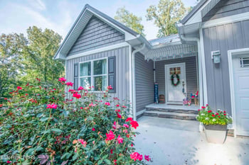 125 Van Stowe Rd, Harriman, TN 37748