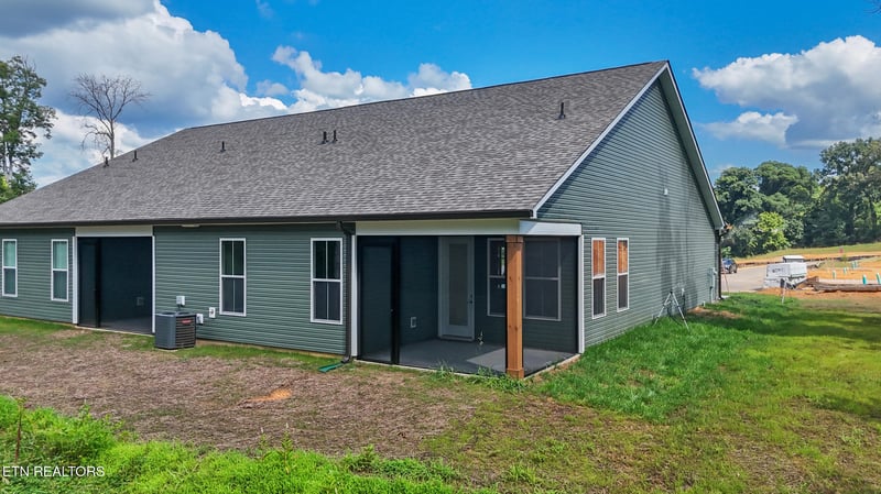 125 Via St, Lenoir City, TN 37771