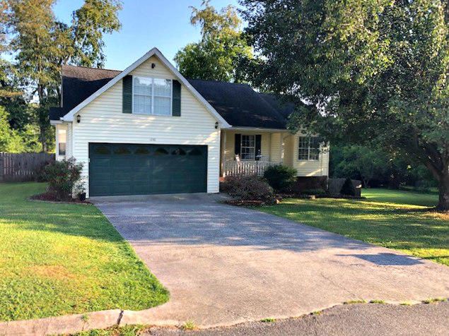 1250 Amber Ln, Sevierville, TN 37862