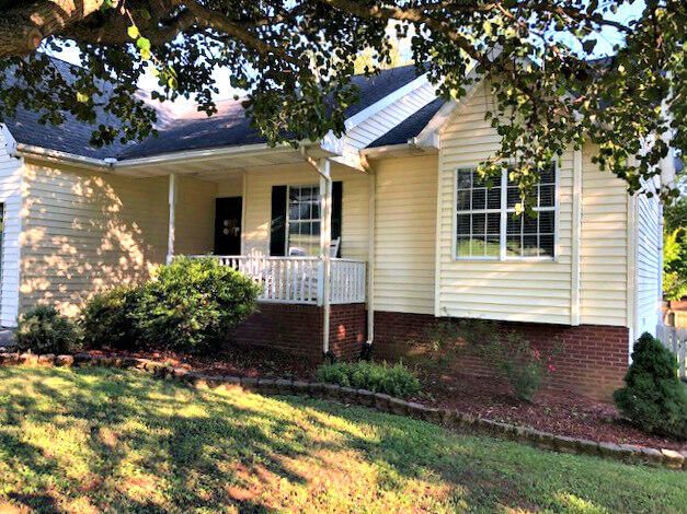 1250 Amber Ln, Sevierville, TN 37862
