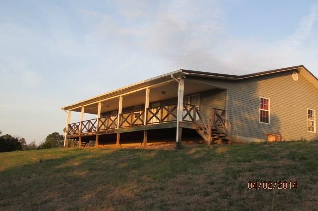 1250 Cook Dr, Loudon, TN 37774
