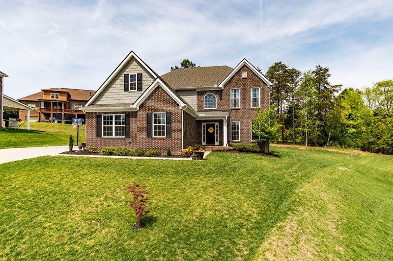 12507 Pine Thicket Ln, Knoxville, TN 37922
