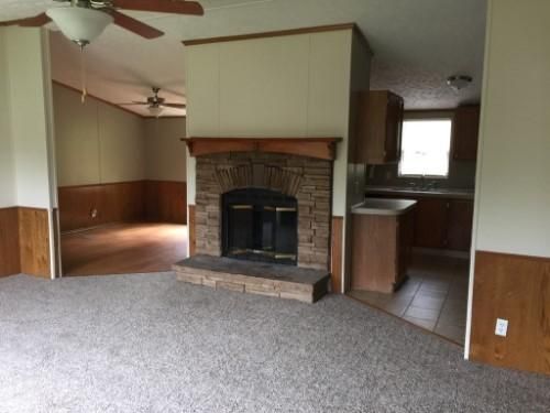 1251 Ridgeview Dr, Clinton, TN 37716