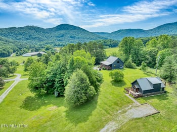125133 Westwing Cave Rd, Townsend, TN 37882