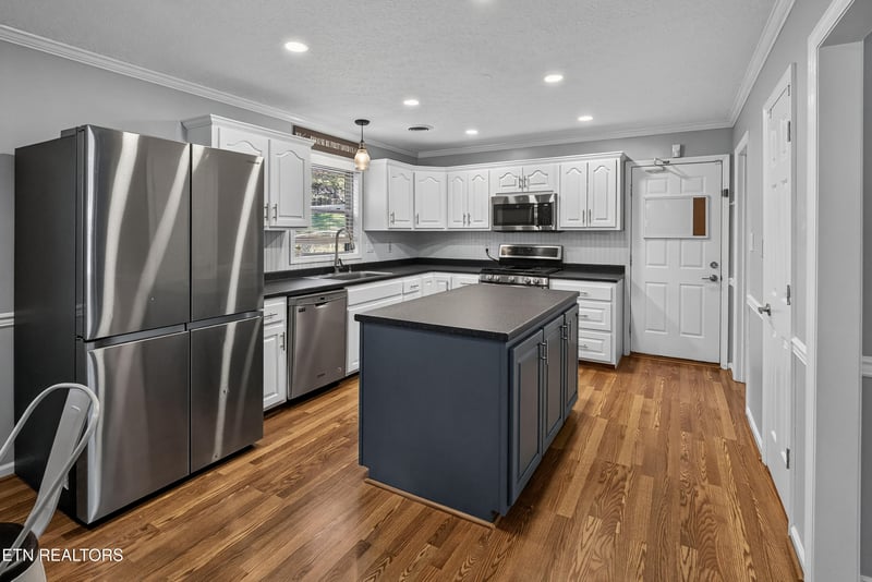 12516 Pony Express Dr, Knoxville, TN 37934