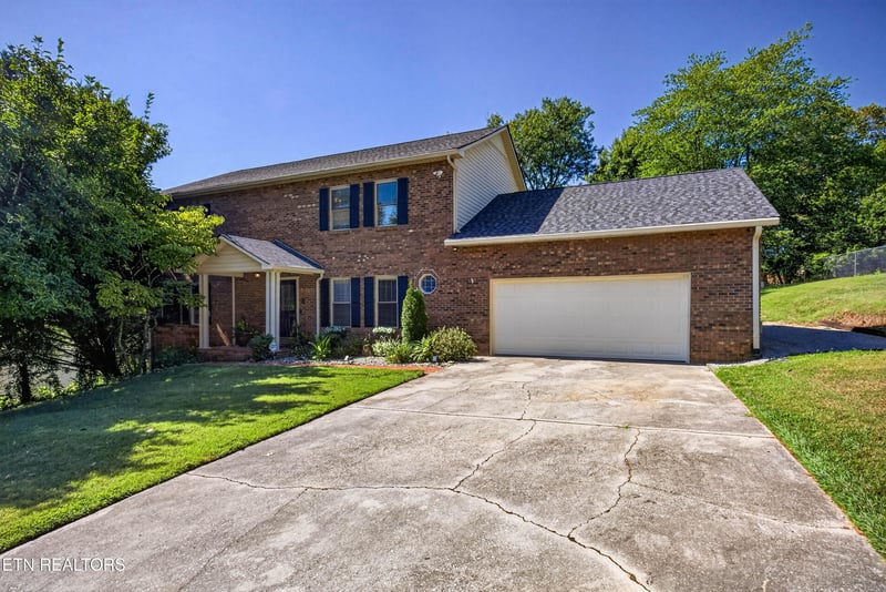 12516 Pony Express Dr, Knoxville, TN 37934
