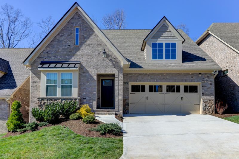 1252 Bishops View Ln, Knoxville, TN 37932