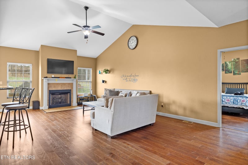 1252 Marble Hill Rd, Friendsville, TN 37737