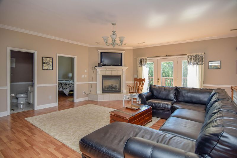 1253 Foxwood Dr, Sevierville, TN 37862