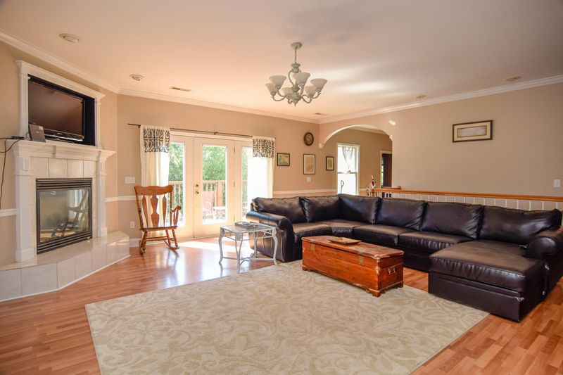 1253 Foxwood Dr, Sevierville, TN 37862