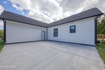 12531 Hickory Creek Rd, Lenoir City, TN 37771