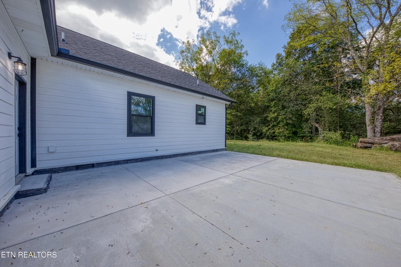12531 Hickory Creek Rd, Lenoir City, TN 37771