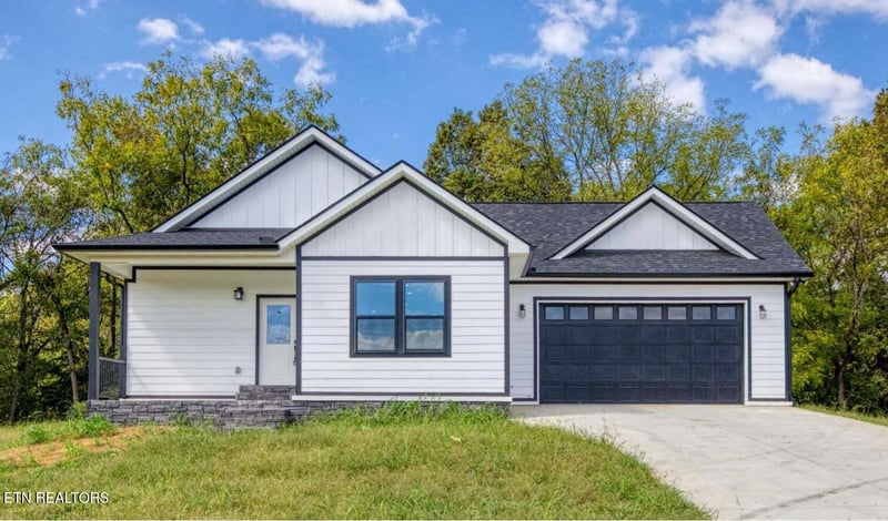 12531 Hickory Creek Rd, Lenoir City, TN 37771