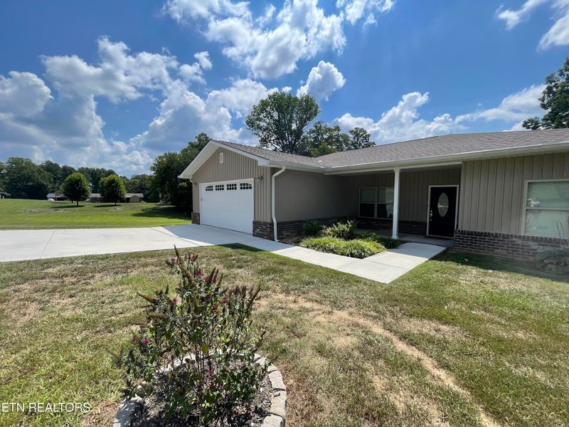 1255 Stephens Cir, Madisonville, TN 37354