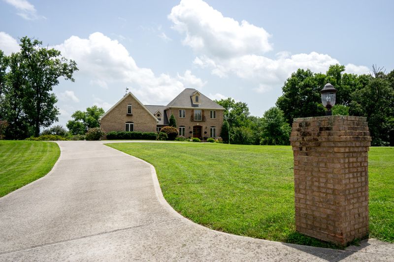 1257 River Dr, Blaine, TN 37709