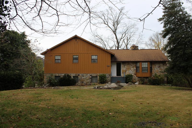 1259 River Bend Dr, Kingston, TN 37763