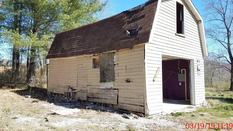 126 Aslinger Rd, Wartburg, TN 37887