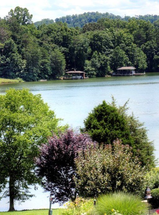 126 Bokoshe Cir, Loudon, TN 37774