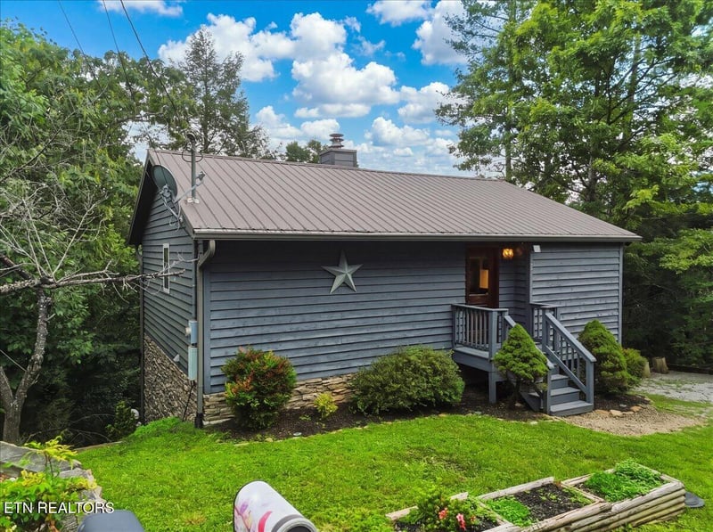 126 Cutter Gap Rd, Townsend, TN 37882