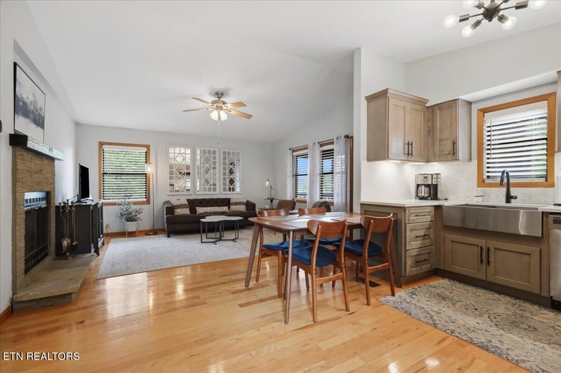 126 Cutter Gap Rd, Townsend, TN 37882