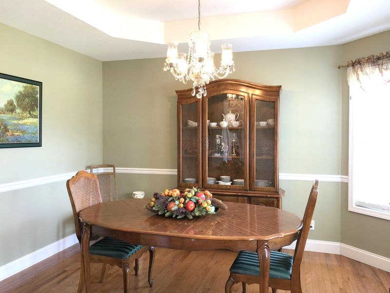 126 Cypress Ln, Jacksboro, TN 37757