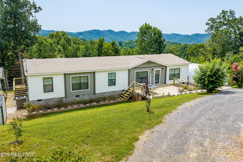 126 Gregory Ln, Maynardville, TN 37807