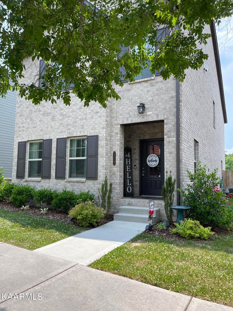 126 Groves Park Blvd, Oak Ridge, TN 37830