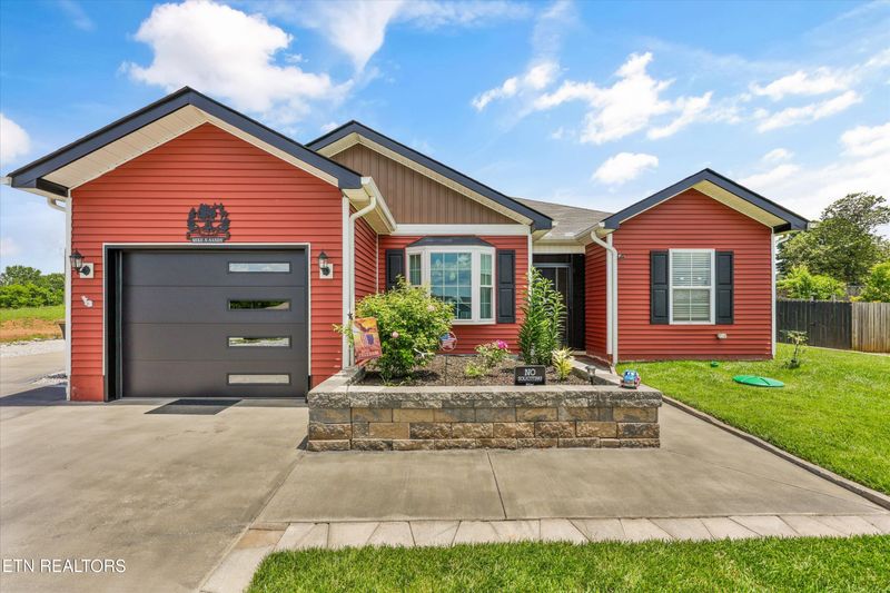 126 Hartfield Ln, Loudon, TN 37774