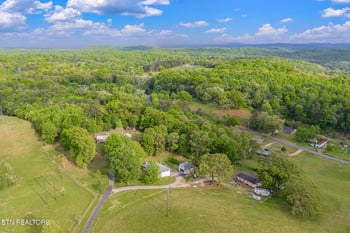 126 Hicks Ln, Rockwood, TN 37854